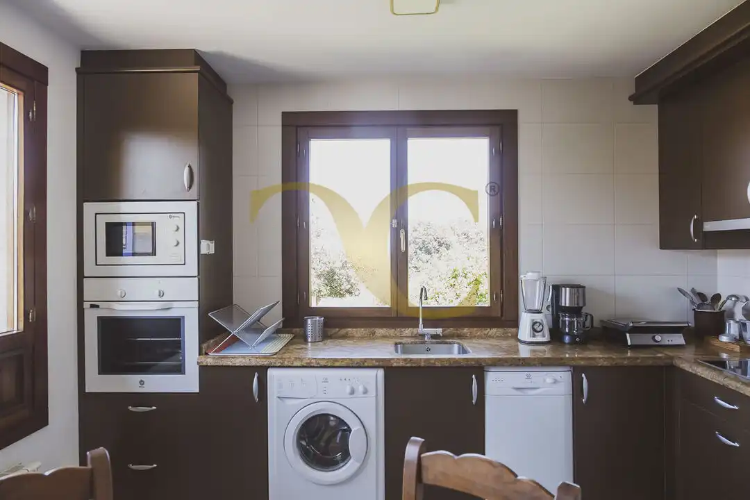Küche von Haus oder Chalet zum Verkauf in Llanes mit Heizung, Privatgarten und Terrasse