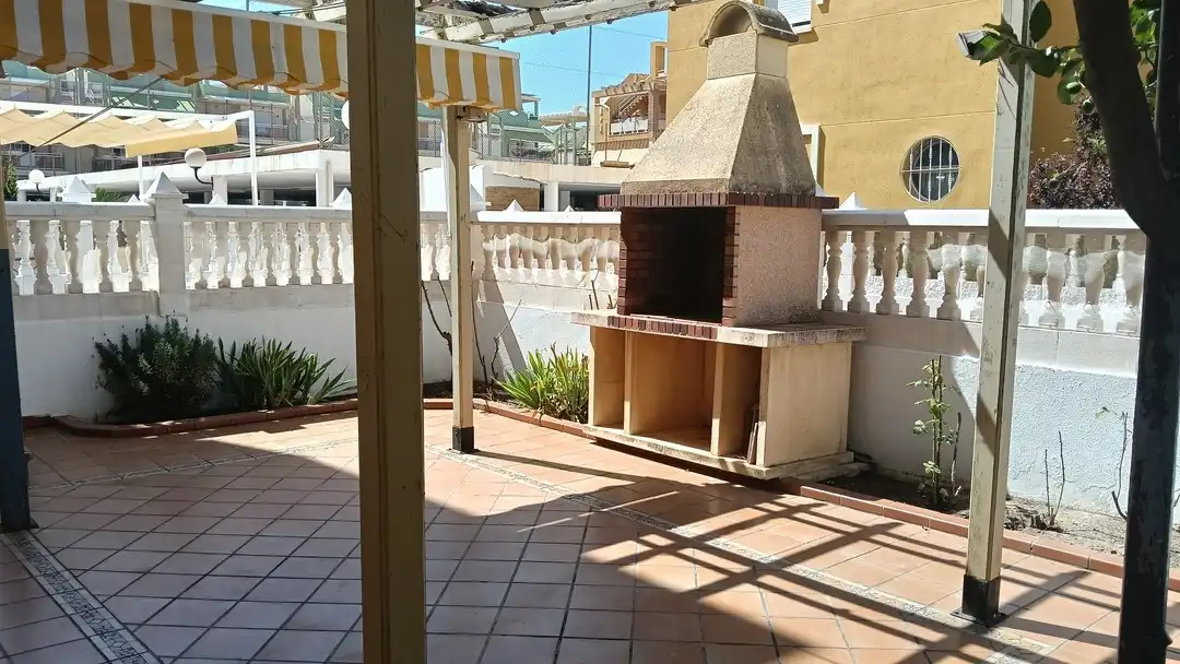 Terrasse von Wohnungen zum Verkauf in Xeraco mit Klimaanlage, Privatgarten und Terrasse