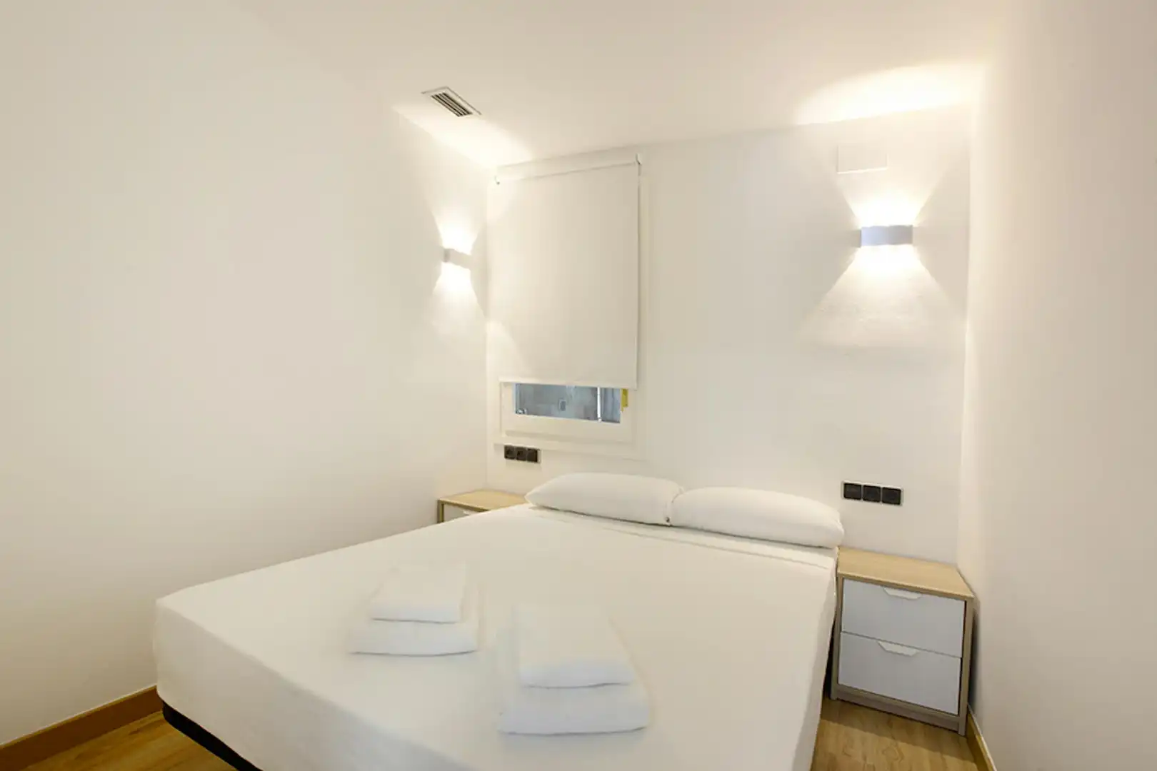 Bedroom of Flat for rent in Barcelona  with Air Conditioner, Heating and Furnished