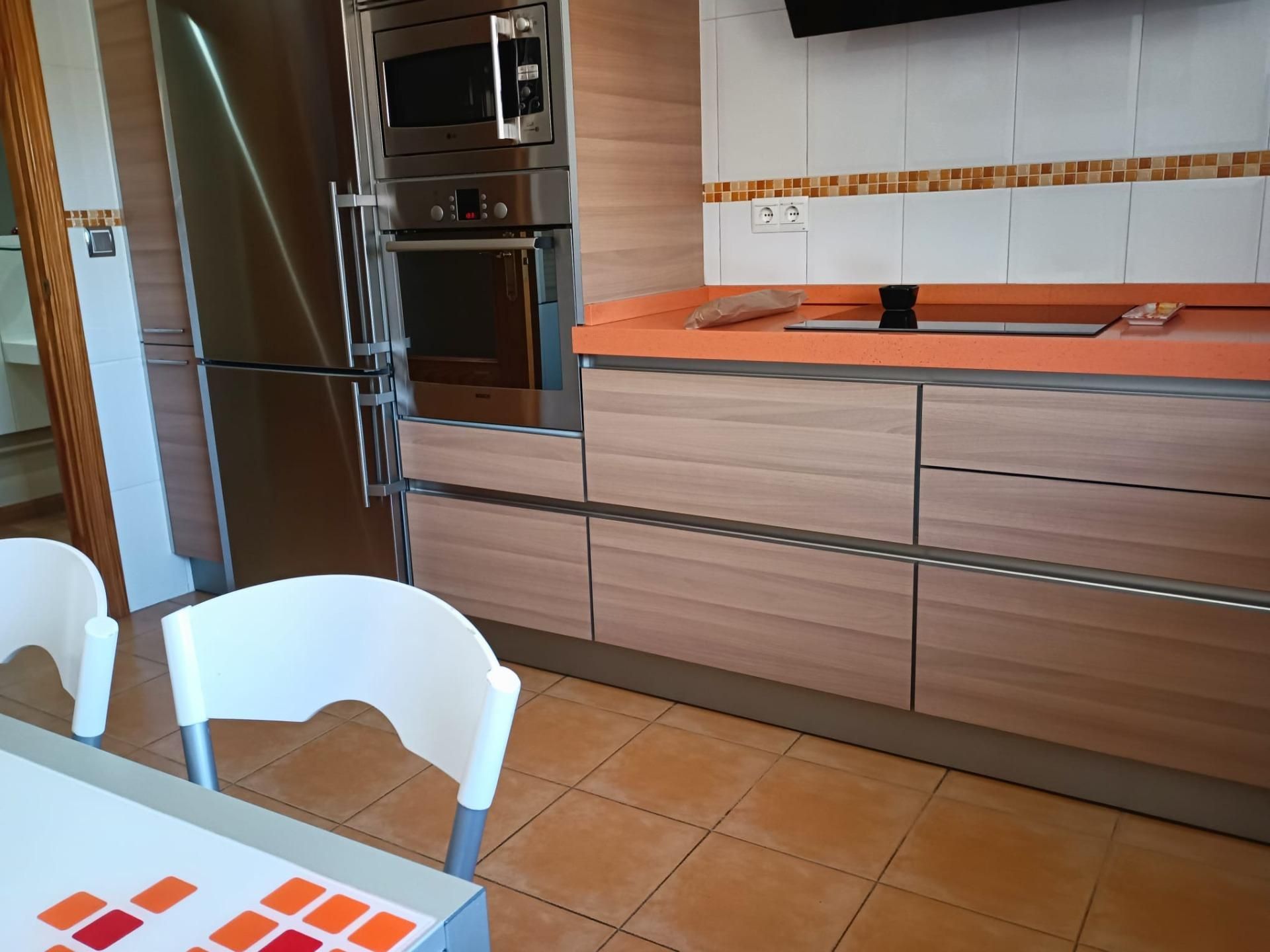 Cocina de Dúplex en venta en Casarrubuelos con Aire acondicionado, Calefacción y Parquet
