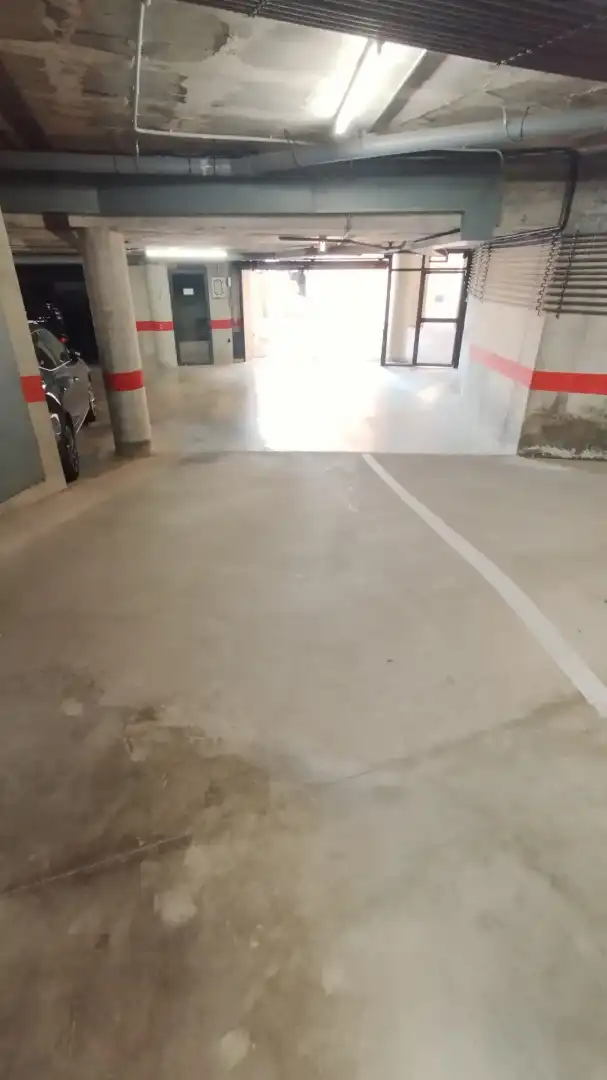 Individuel avec ascenseur à louer à Plaça de Sant Sebastià 8, imagen 3