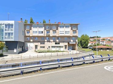 Bureau avec ascenseur à vendre à Avenida de Lugo 91