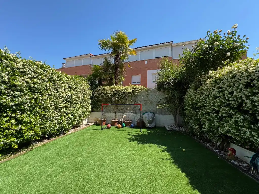 Jardín de Casa adosada en venta en Club de Campo