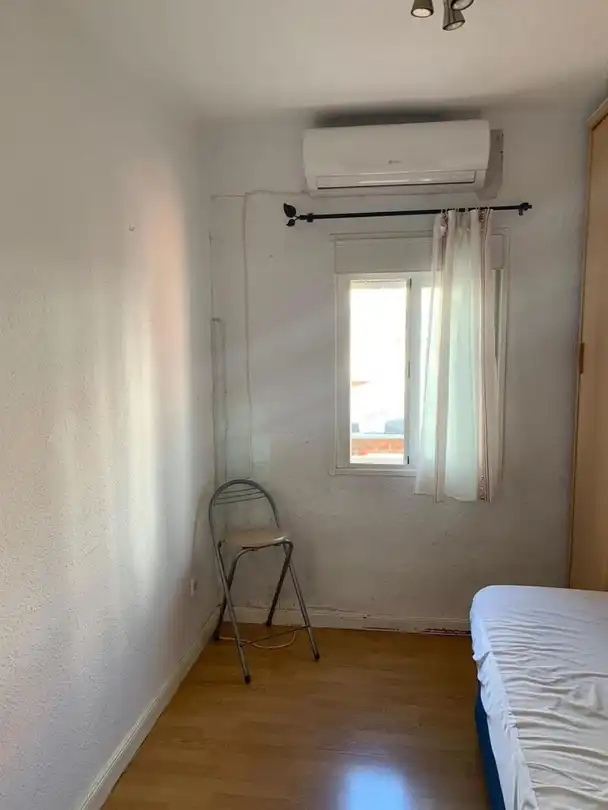 Habitación de Piso en venta en Madrid con Aire acondicionado y Calefacción