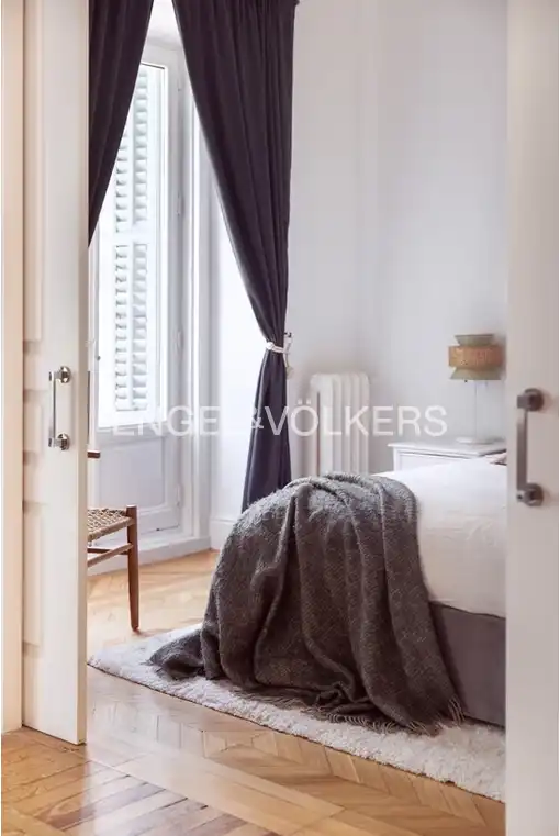 Bedroom of Flat for rent in  Madrid Capital  with Air Conditioner, Heating and Balcony