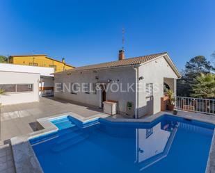 Piscina de Casa o xalet de lloguer en Montornès del Vallès amb Calefacció, Jardí privat i Terrassa