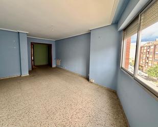 Sala d'estar de Pis en venda en Ponferrada amb Balcó