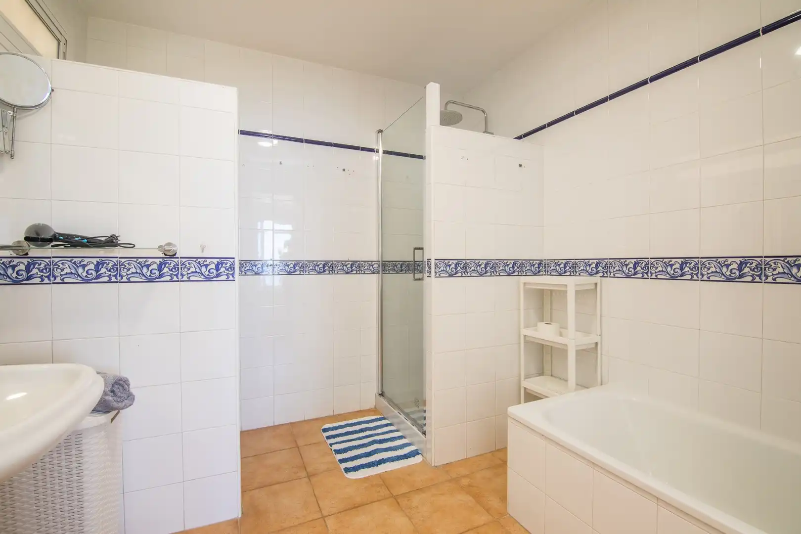 Bathroom of Houses for rent in Santa Pola  with Air Conditioner, Heating and Private garden