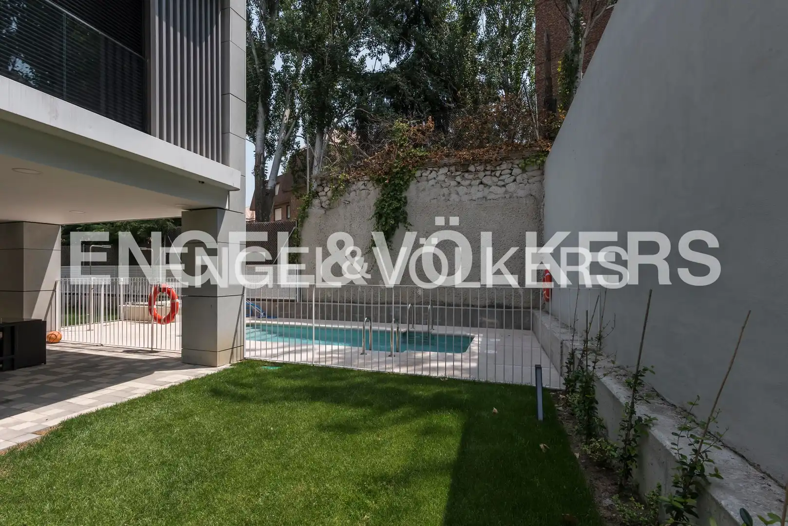 Duplexes for sale in Nueva España
