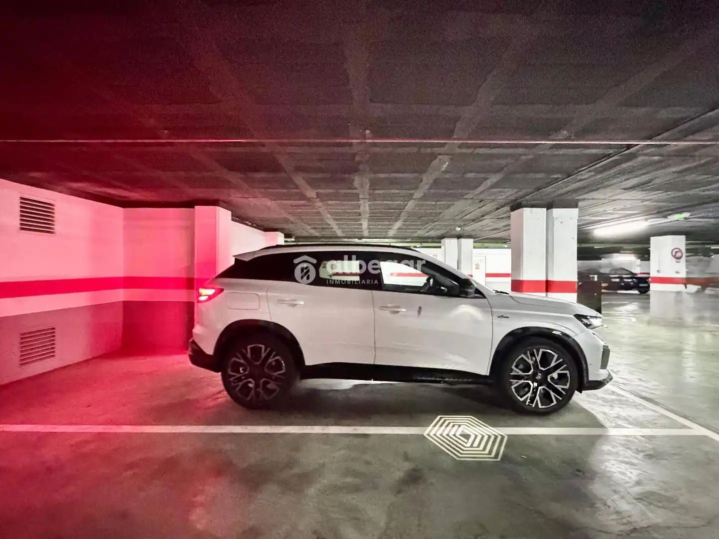 Parkplatz von Wohnung zur Miete in Valencia mit Klimaanlage, Schwimmbad und Möbliert