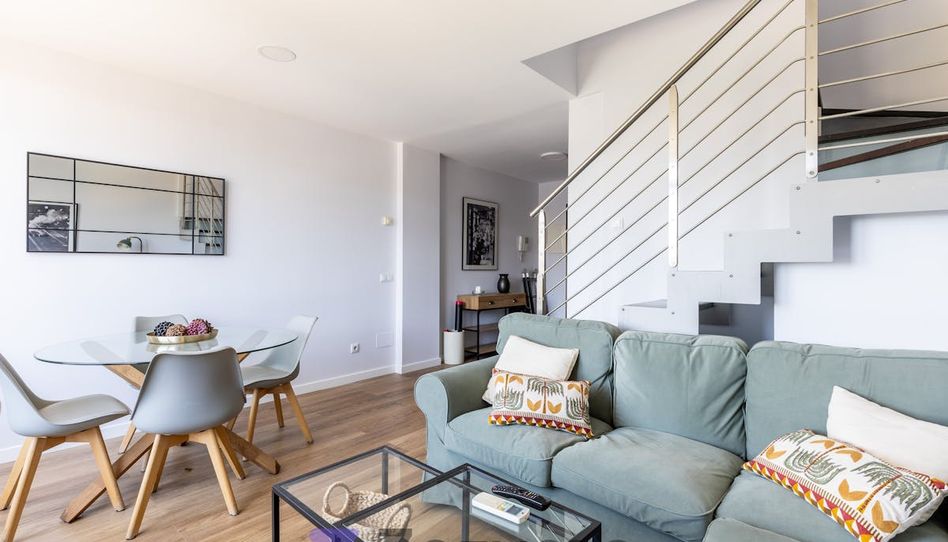 Dúplex de alquiler en C. de Manuel Pombo Angulo, Sanchinarro - Imagen 3