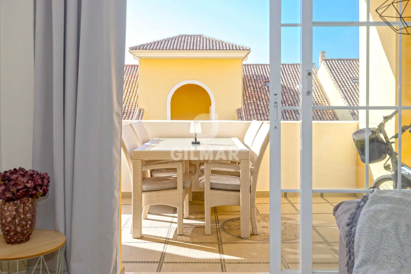 Terrassa de Apartament en venda en Estepona amb Piscina i Balcó