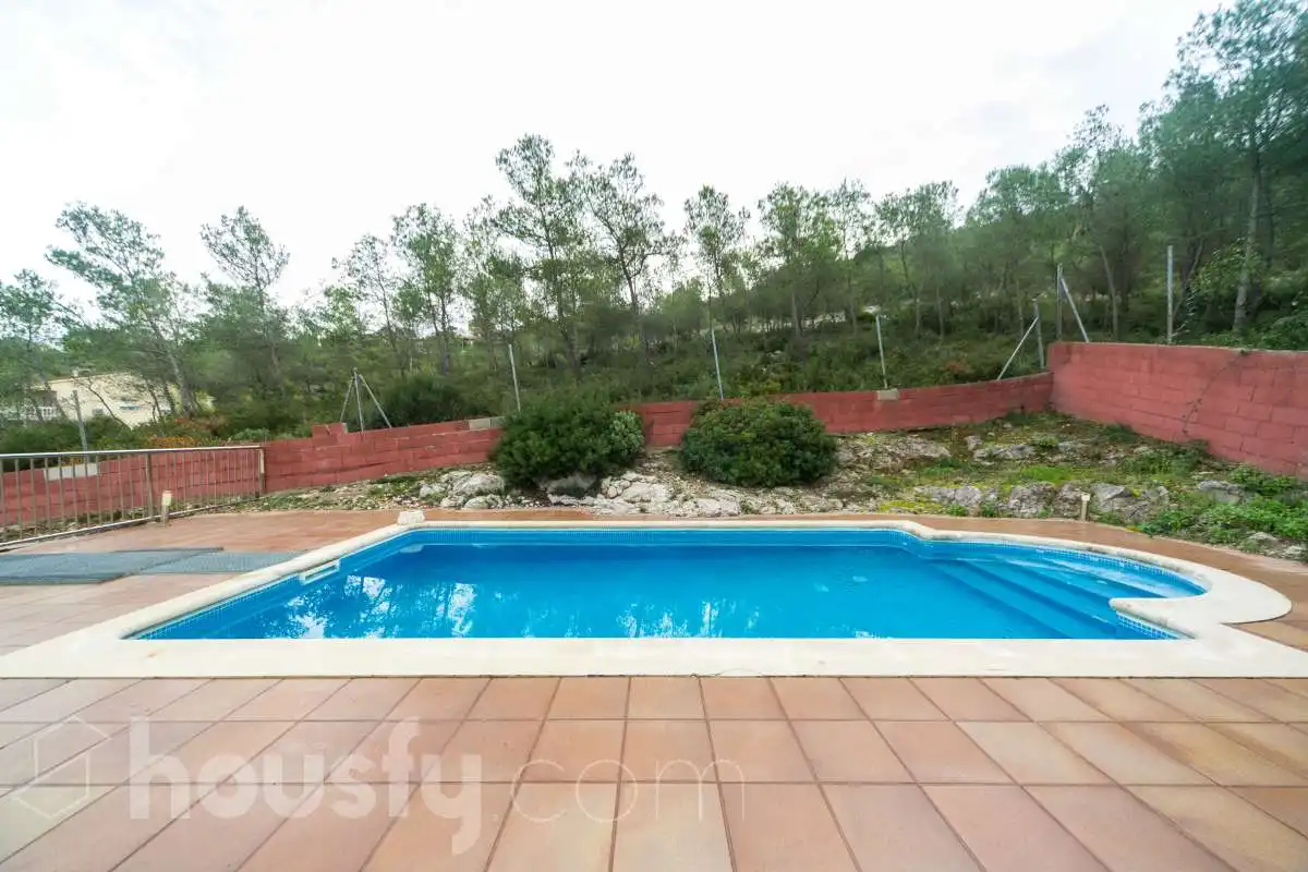 Casa o xalet en venda a Carrer de la Figuera, Olèrdola
