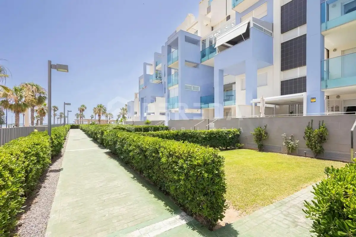 Exterior view of Ground floor for sale in Roquetas de Mar  with Air Conditioner, Private garden and Terrace