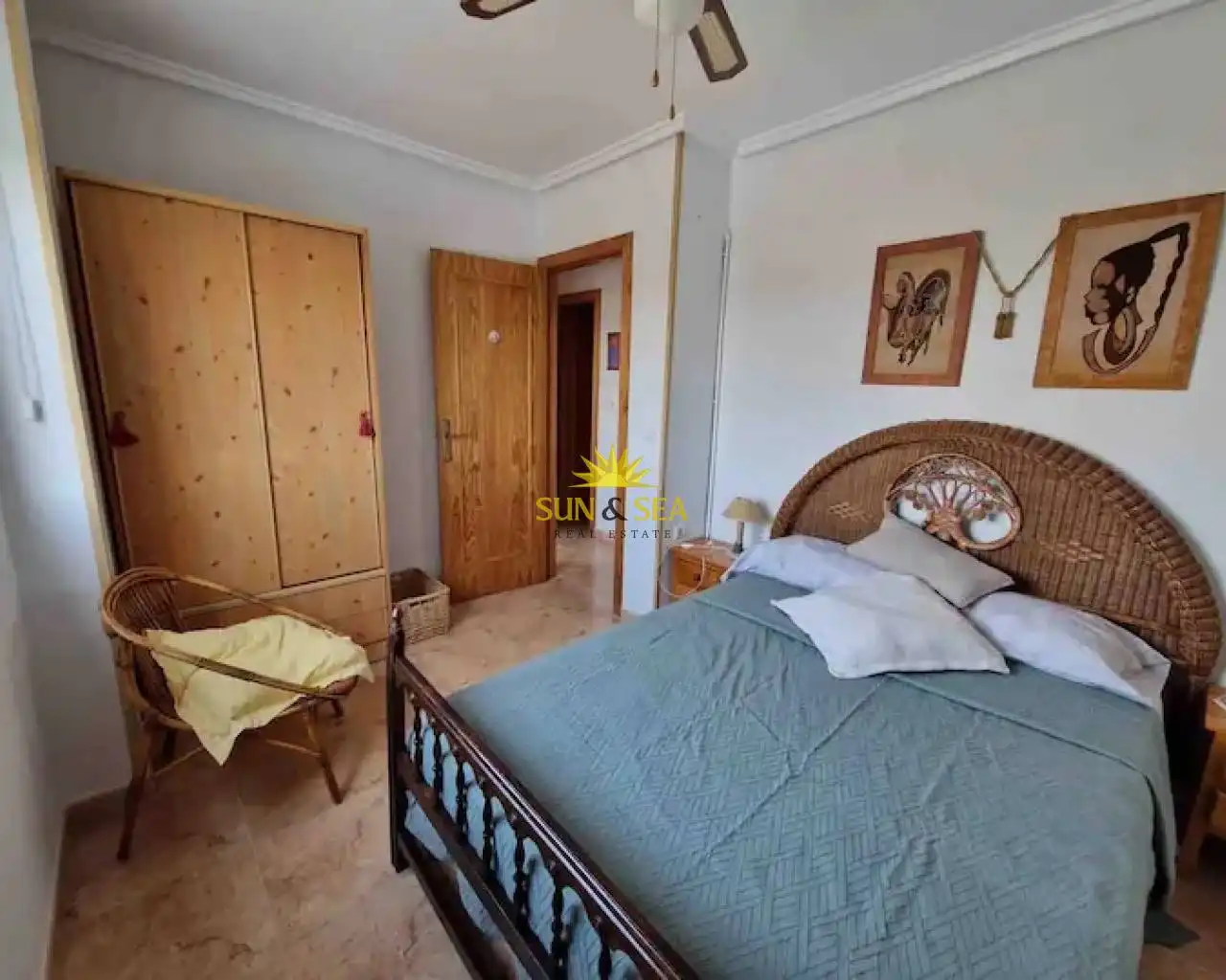 Dormitori de Casa o xalet de lloguer en Torrevieja amb Aire condicionat, Calefacció i Jardí privat