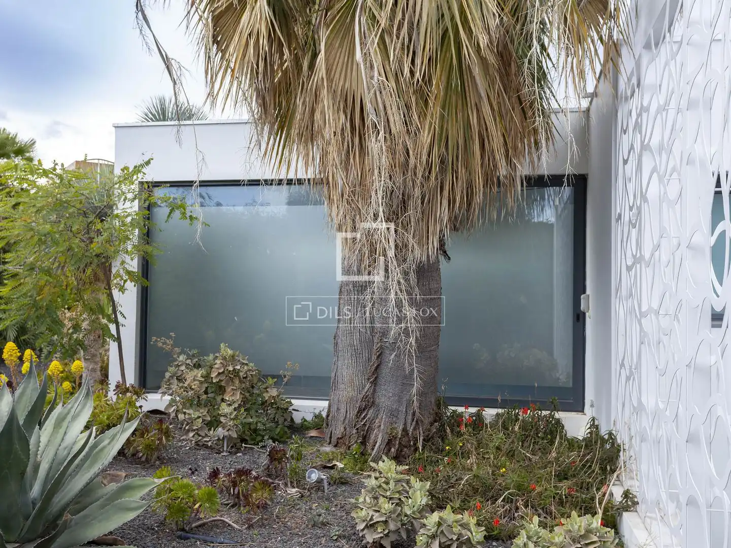Exterior view of Houses for sale in Sagunto / Sagunt  with Air Conditioner, Parquet flooring and Swimming Pool