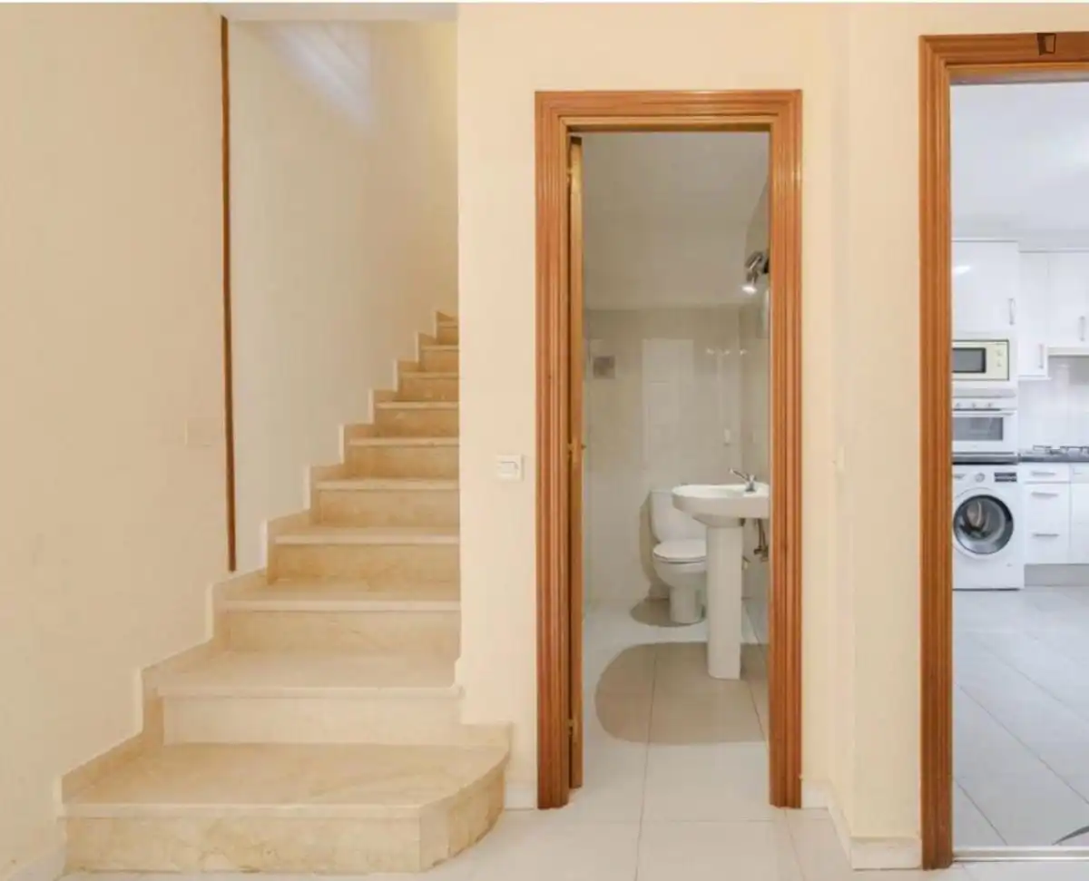 Bathroom of Houses for rent in Sevilla  with Heating, Furnished and Oven