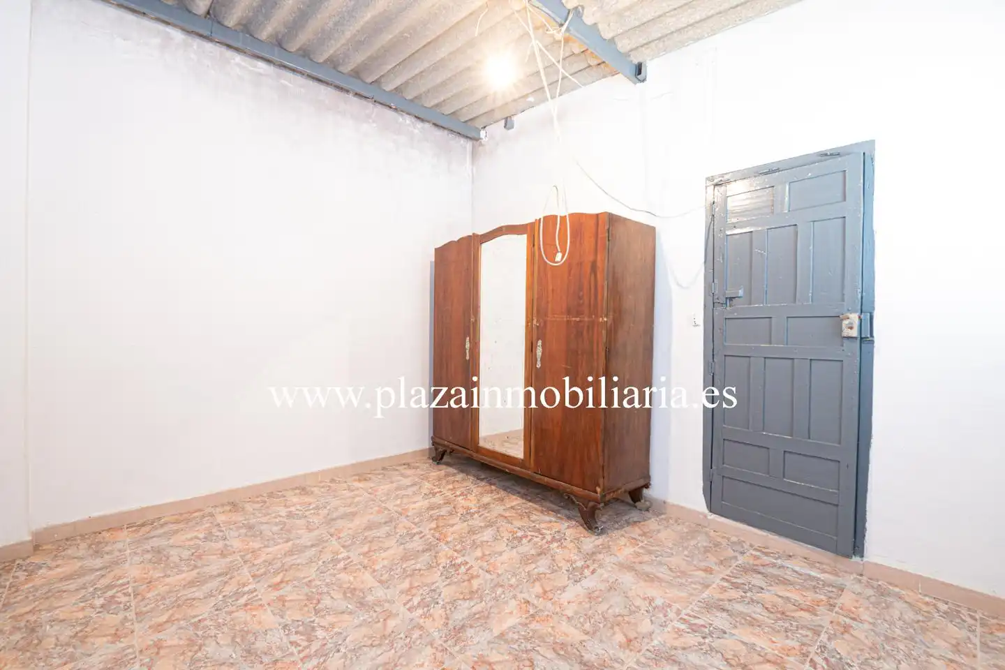Houses for sale in Lucena  with Air Conditioner and Terrace