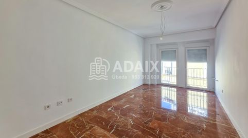 Foto 3 de Piso en venta en Calle Alondra, S/n, Úbeda, Jaén
