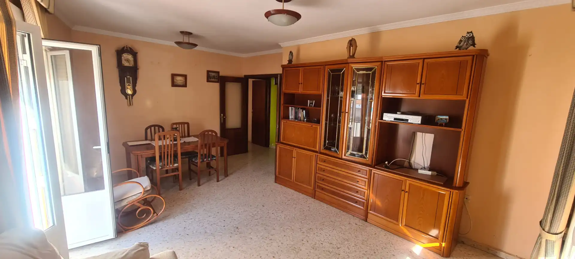 Sala de estar de Piso en venta en Berlanga con Terraza, Horno y Lavadora