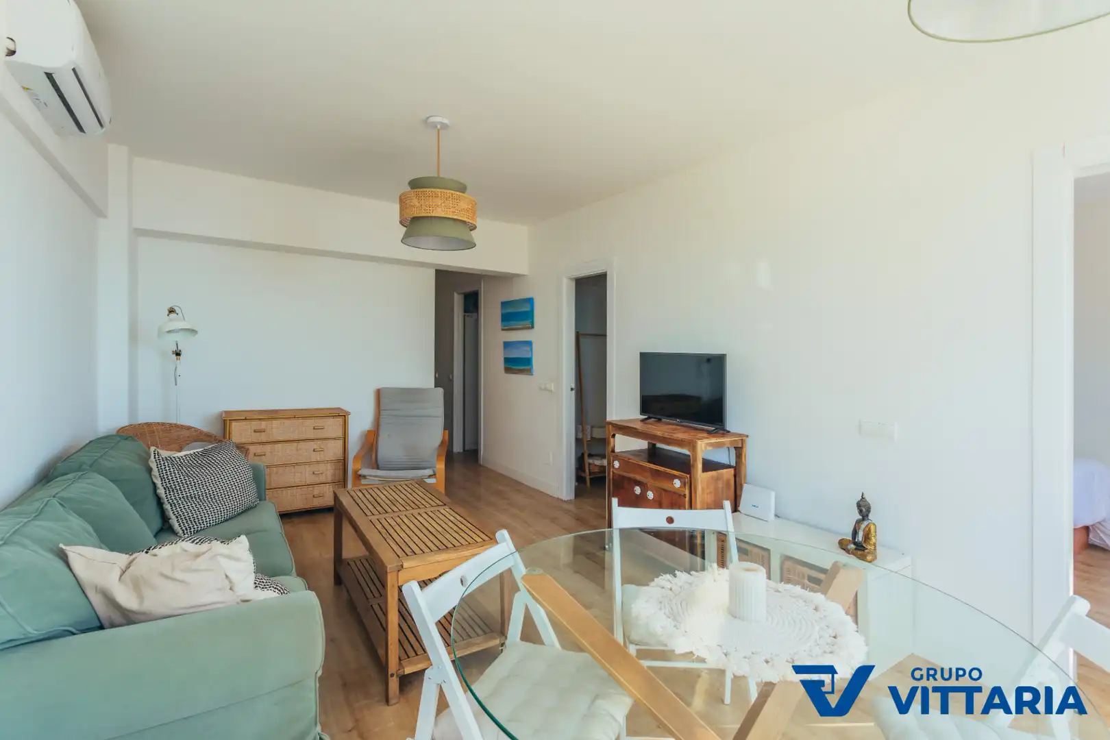 Sala d'estar de Pis en venda en Almería amb Aire condicionat