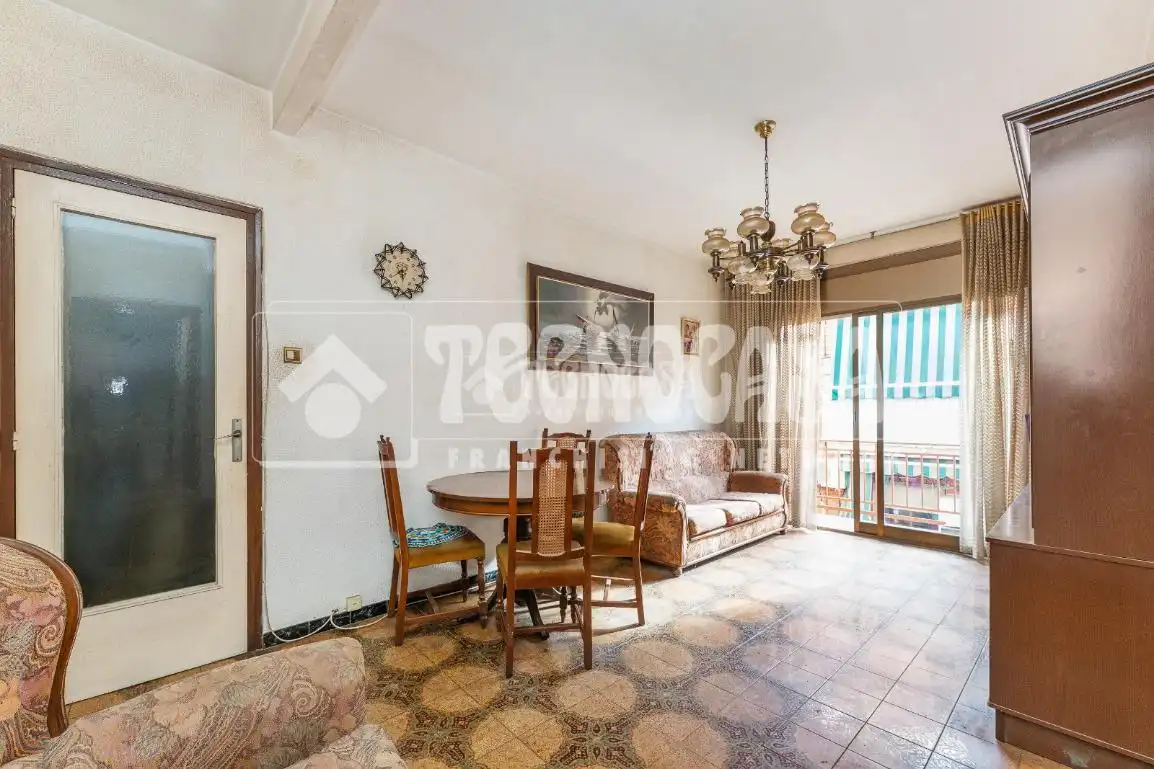 Sala d'estar de Pis en venda en Sant Joan Despí amb Balcó
