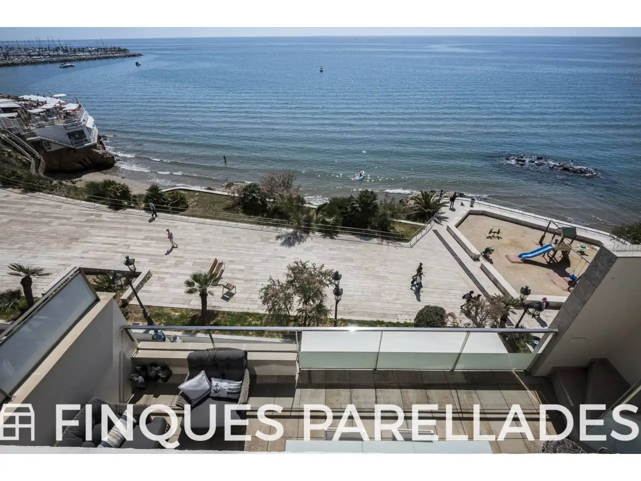 Terrace of Attic for sale in Sitges  with Air Conditioner, Heating and Parquet flooring