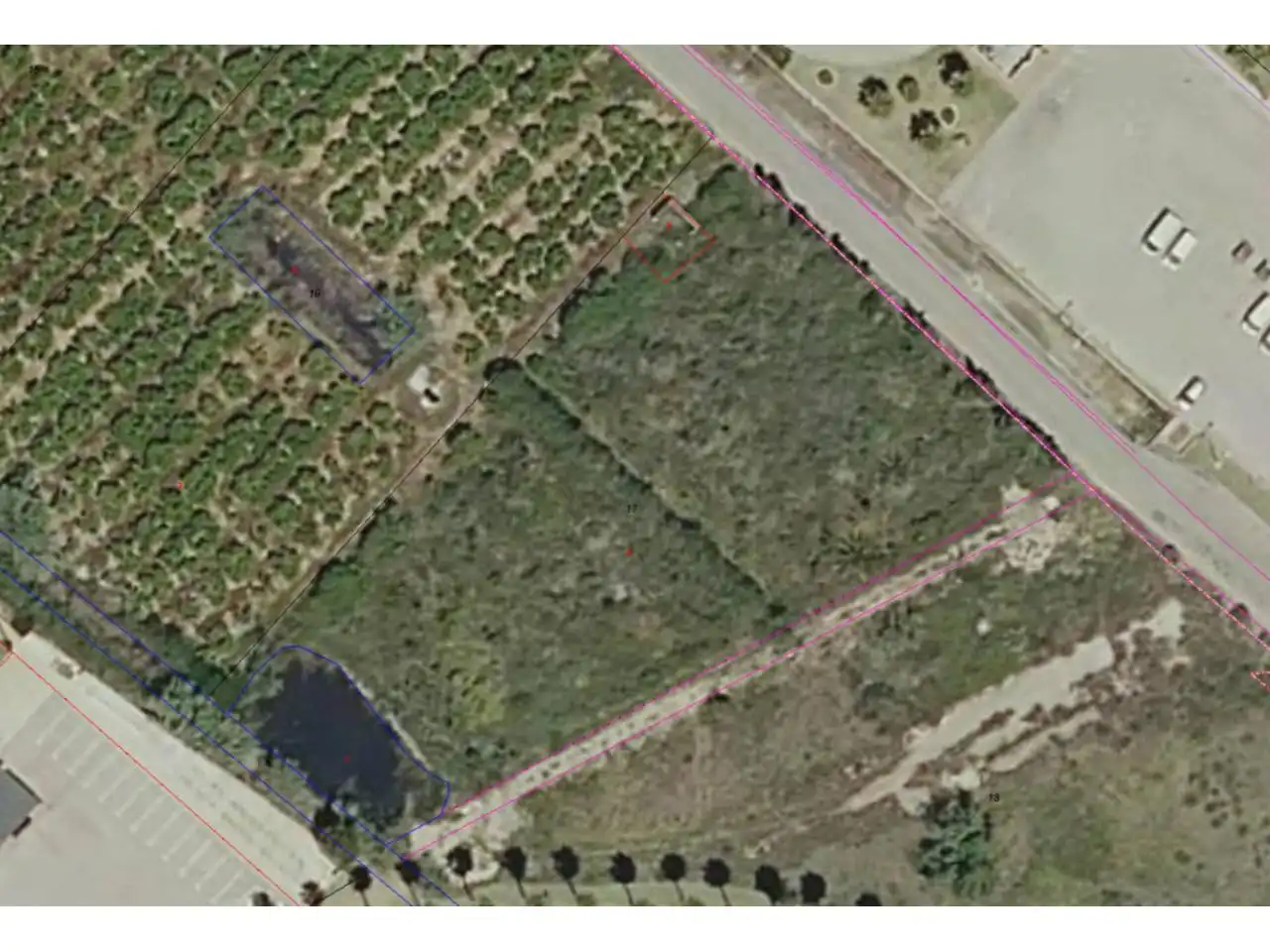 Terreno en venta en Oliva