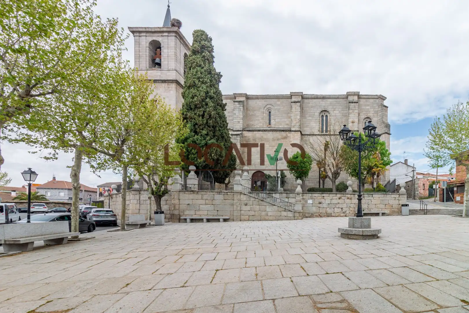 Vista exterior de Piso en venta en Valdemorillo con Calefacción