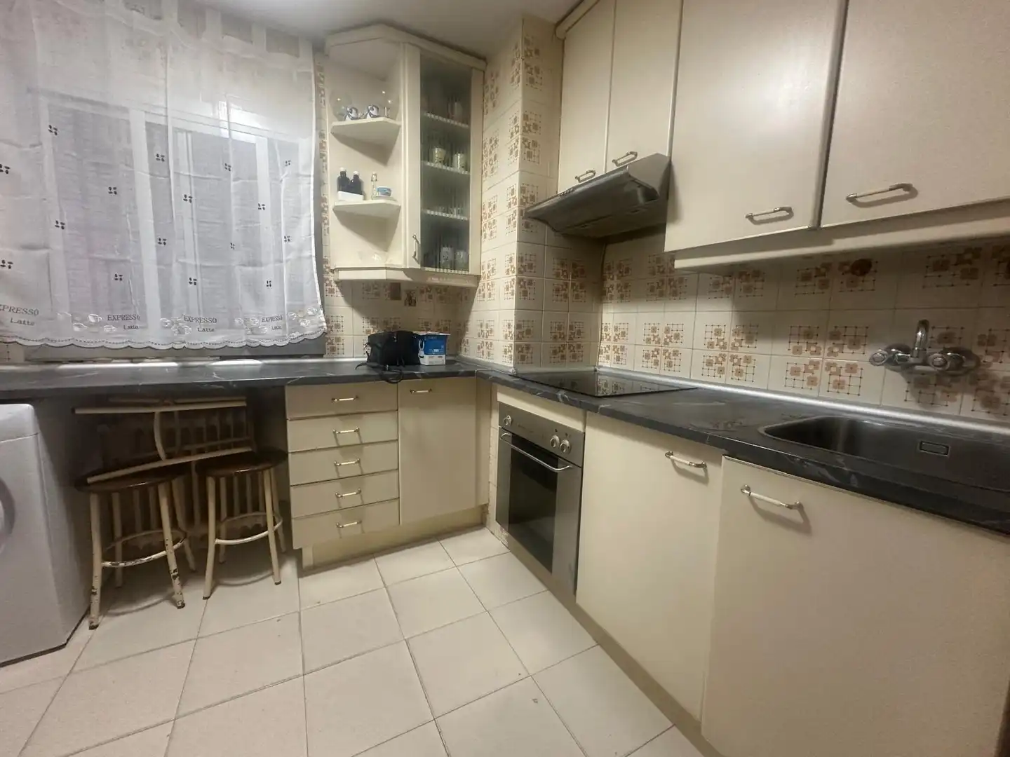Kitchen of Flat for sale in Madrid  with Heating, Terrace and Furnished