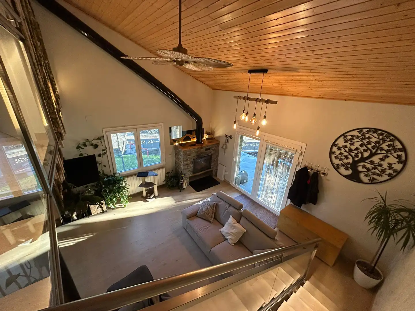 Sala d'estar de Casa o xalet en venda en Camprodon amb Jardí privat, Terrassa i Moblat