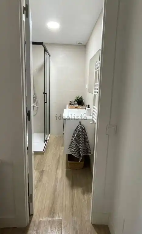 Bany de Apartament en venda en Madrid amb Aire condicionat, Calefacció i Terrassa