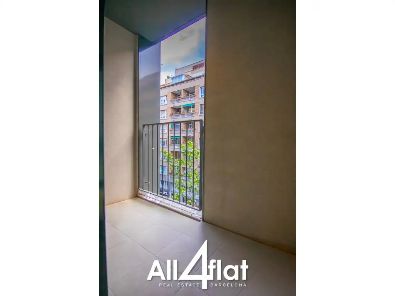 Balcony of Flat for rent in Barcelona  with Air Conditioner, Heating and Furnished