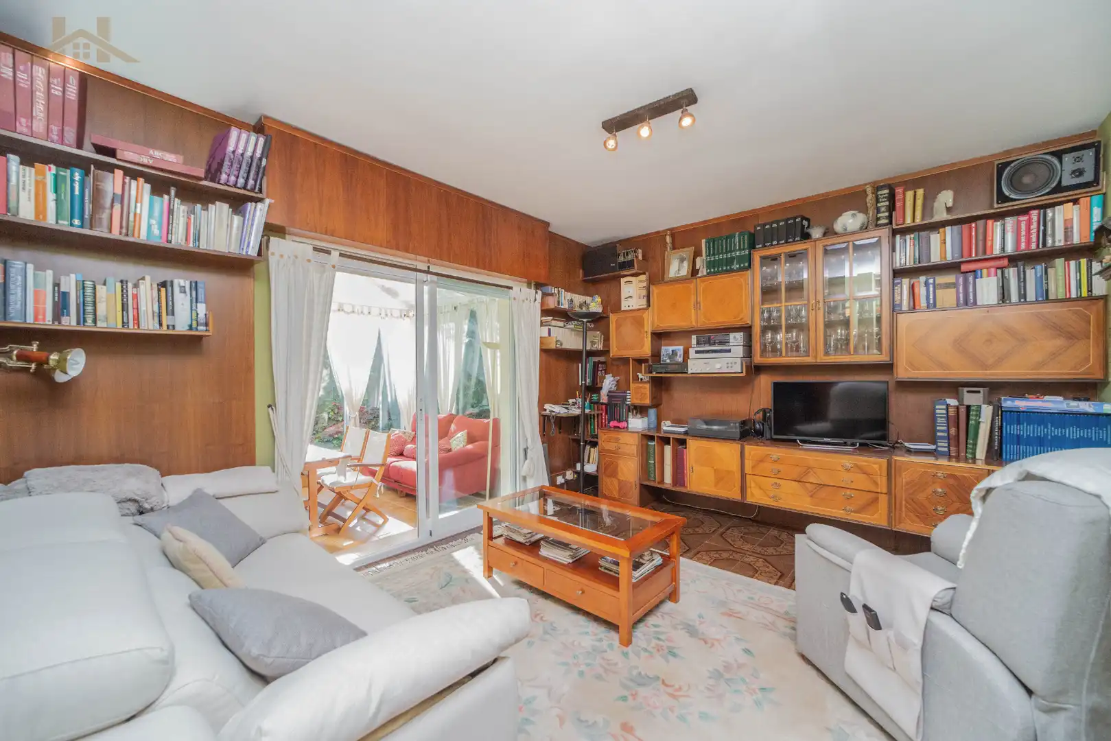 Sala d'estar de Casa o xalet en venda en Boadilla del Monte amb Aire condicionat, Calefacció i Jardí privat