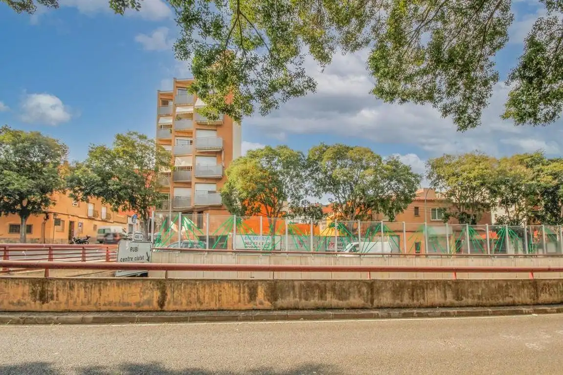 Residential land for sale in Avinguda de Santa Eulàlia 219, imagen 3