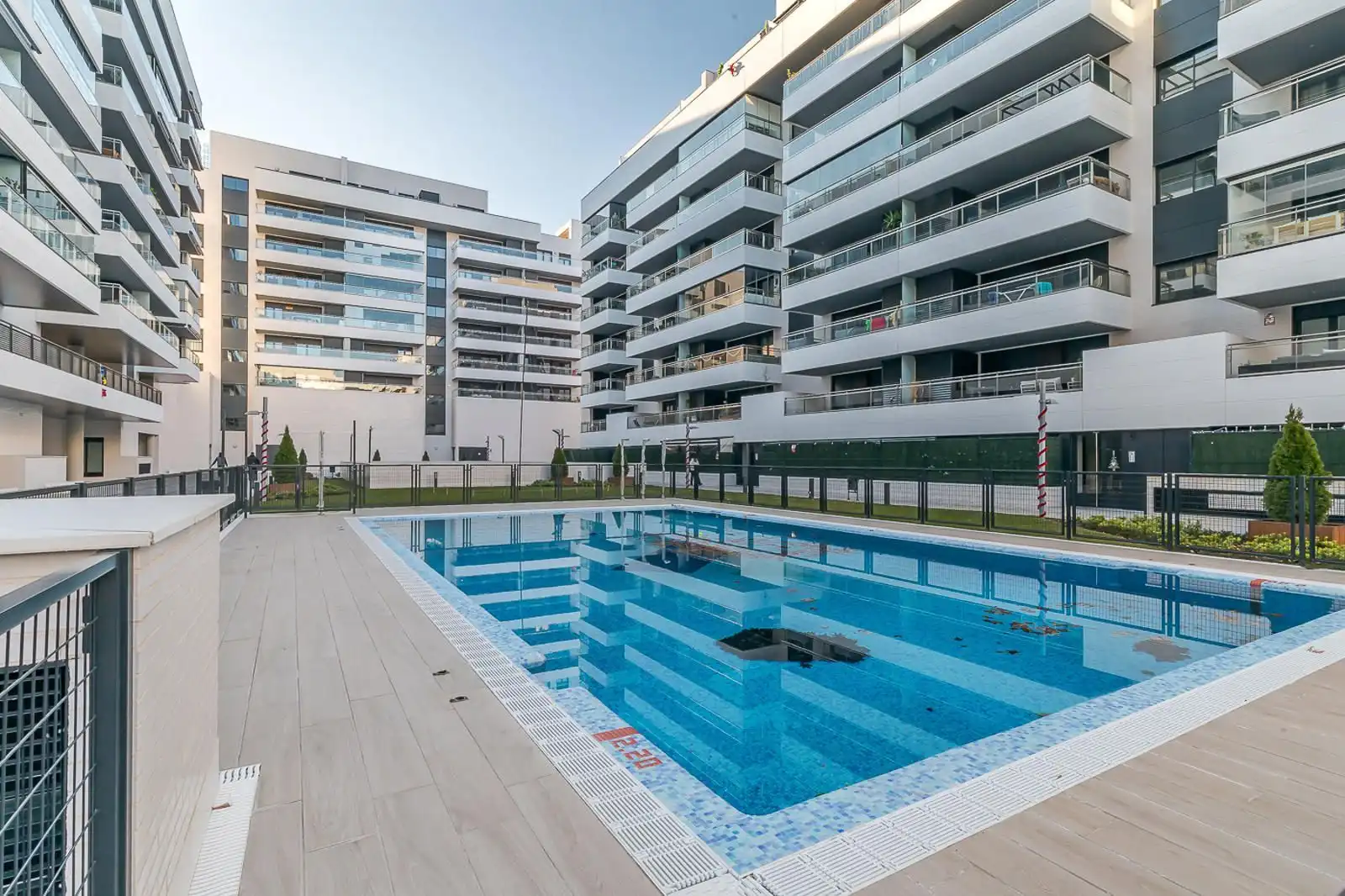 Piscina de Ático en venta en Rivas-Vaciamadrid con Terraza y Piscina comunitaria