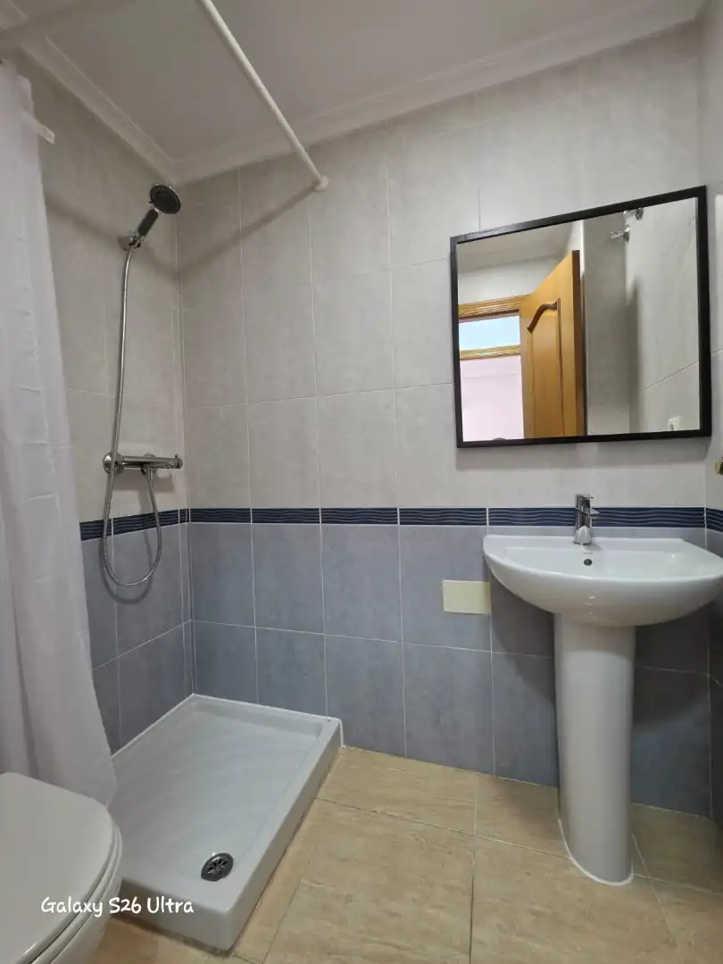 Baño de Piso de alquiler en San Isidro con Amueblado, Horno y Lavadora