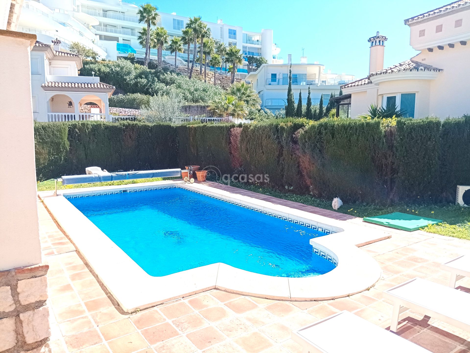 Swimming pool of House or chalet for sale in Benalmádena  with Air Conditioner, Heating and Private garden