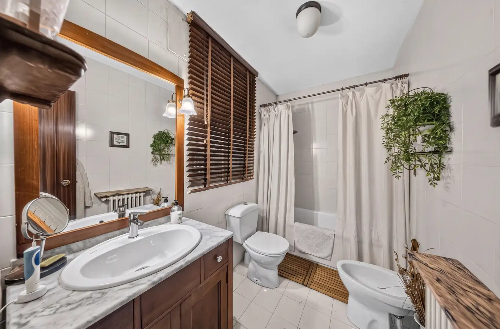 Badezimmer von Haus oder Chalet zum Verkauf in Torrelodones mit Heizung, Privatgarten und Parkett