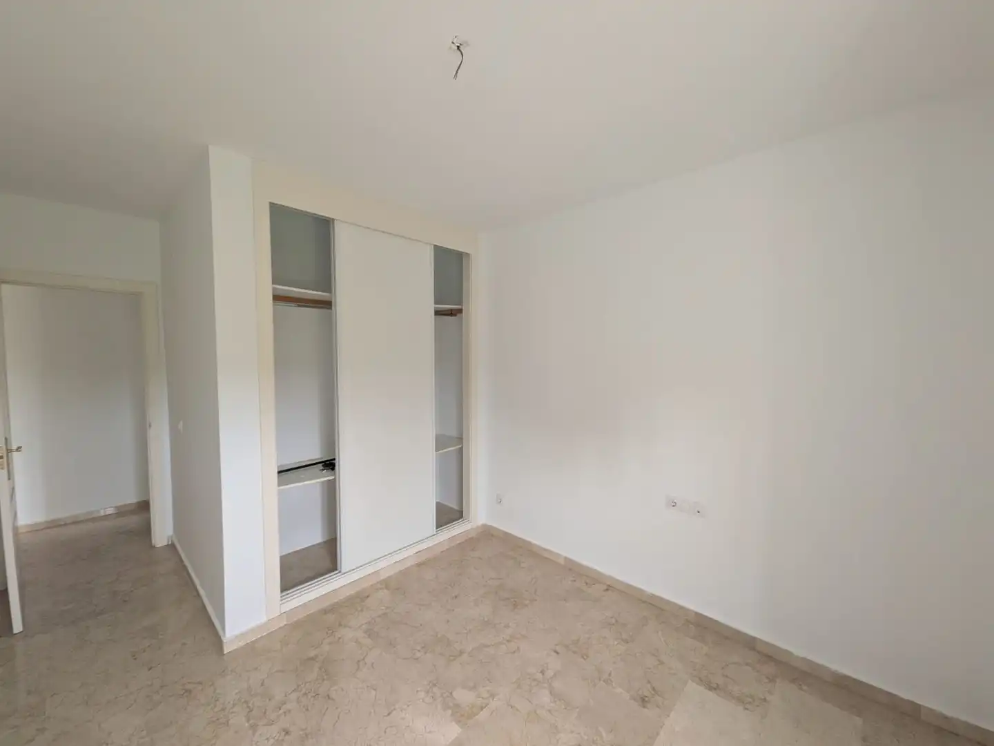 Habitación de Casa adosada en venta en Aznalcázar con Aire acondicionado y Terraza
