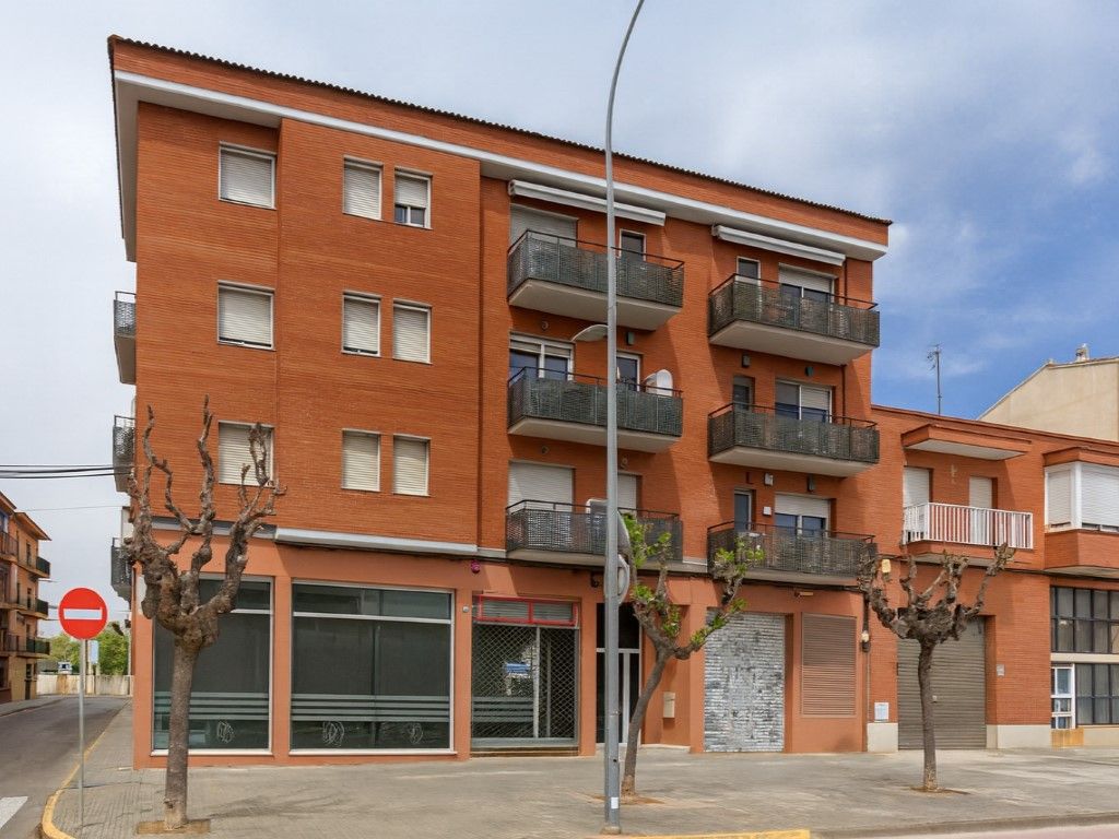 Außenansicht von Wohnung zum verkauf in Santa Margarida I Els Monjos mit Heizung und Balkon