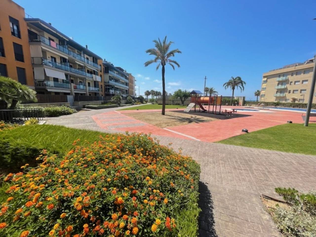 Exterior view of Duplex for sale in Cubelles  with Air Conditioner, Heating and Terrace