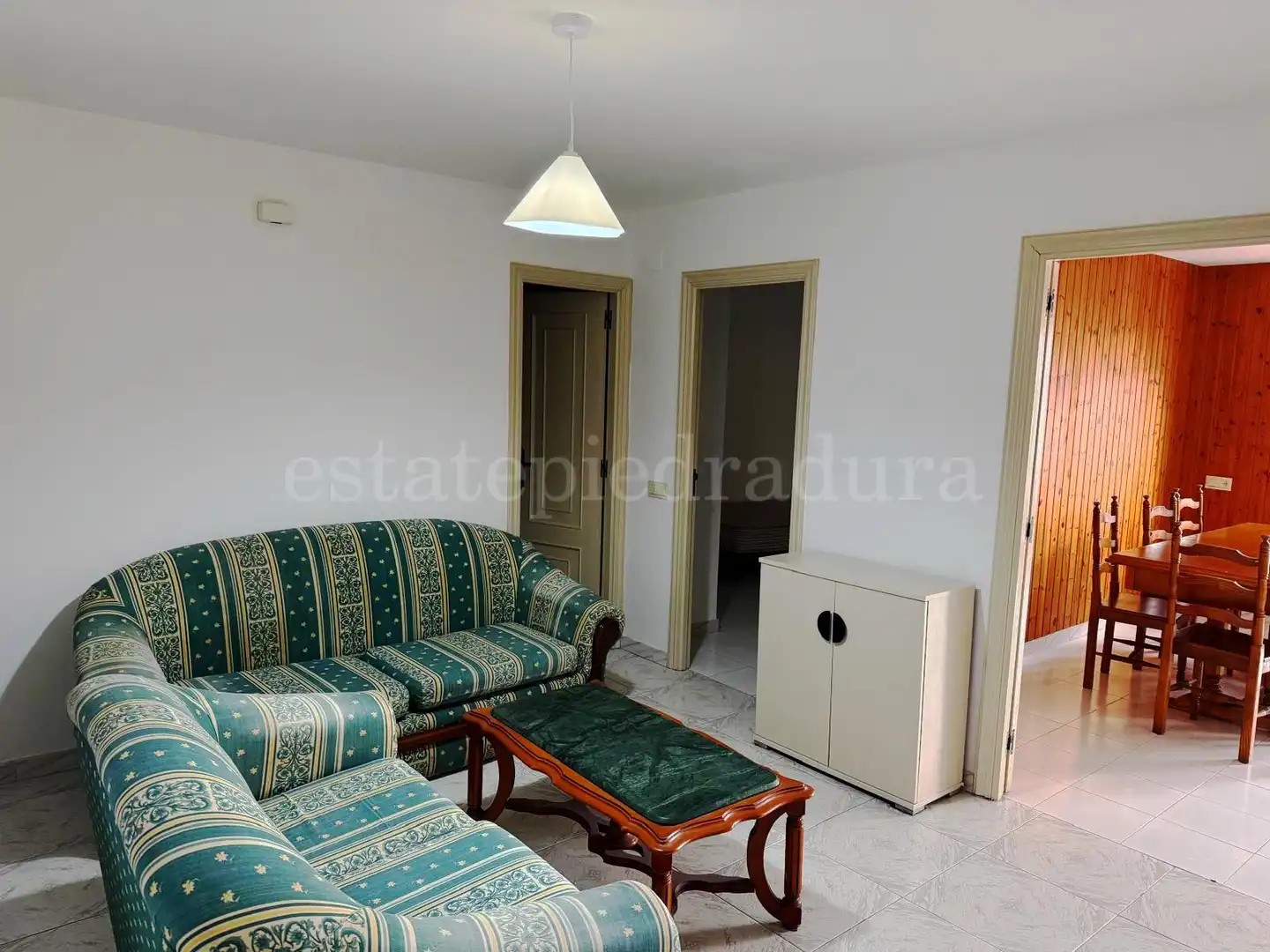 Sala de estar de Piso en venta en O Grove   con Amueblado, Horno y Lavadora