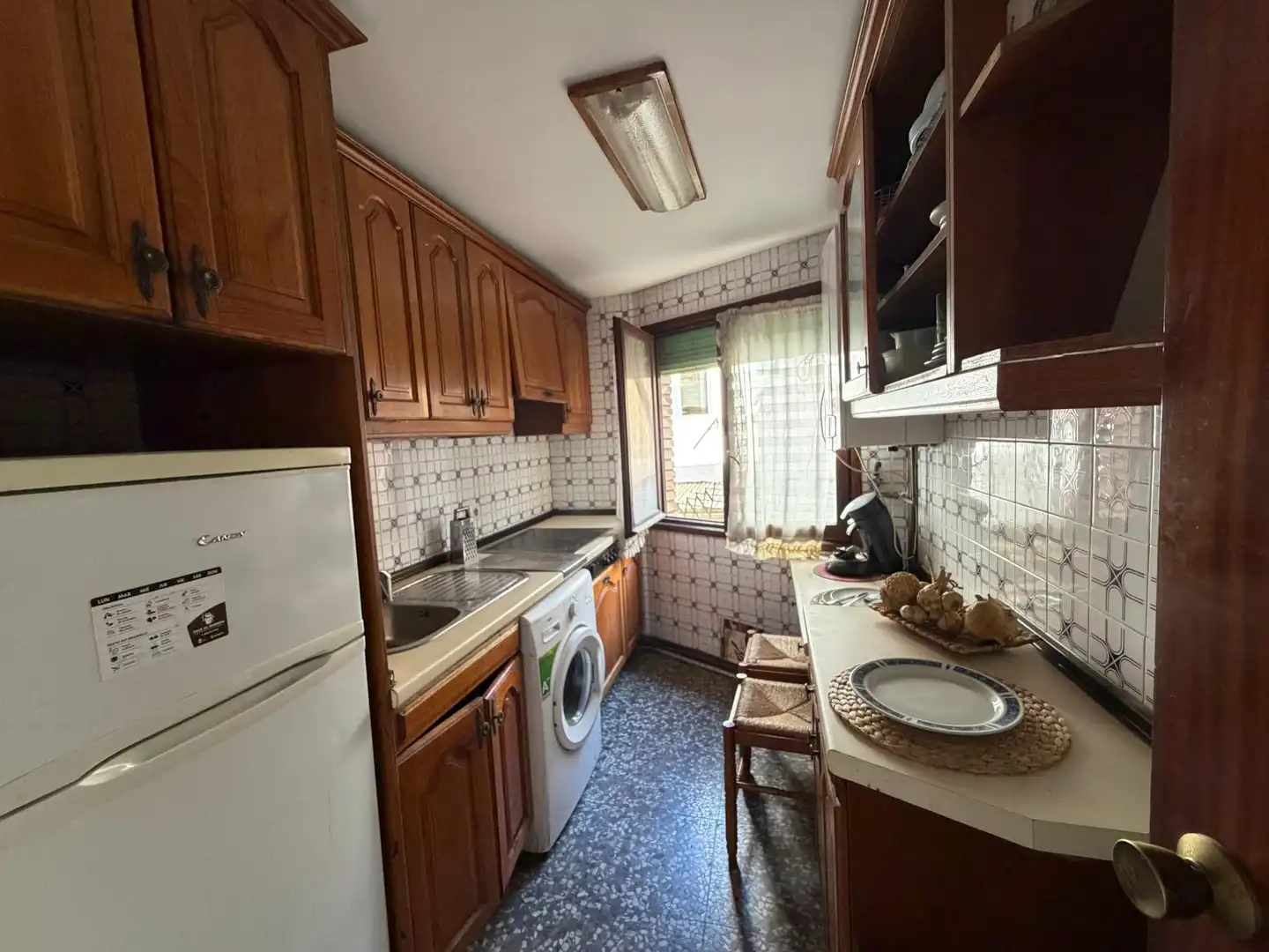 Cuina de Pis en venda en Zaragoza amb Calefacció, Moblat i Balcó