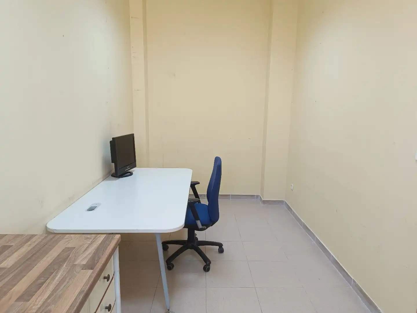 Local de alquiler en Arroyomolinos (Madrid) con Amueblado, Internet y Alarma