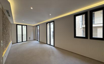 Sala d'estar de Pis en venda en Girona Capital amb Aire condicionat, Calefacció i Balcó