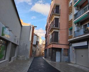 Vista exterior de Local en venda en Vilafranca del Penedès