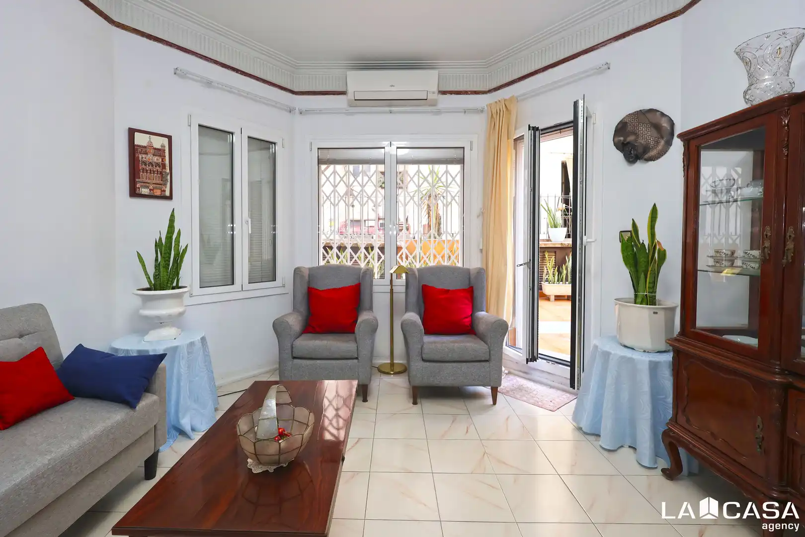 Flat with terrace for sale in Carrer de Radas, imagen 5