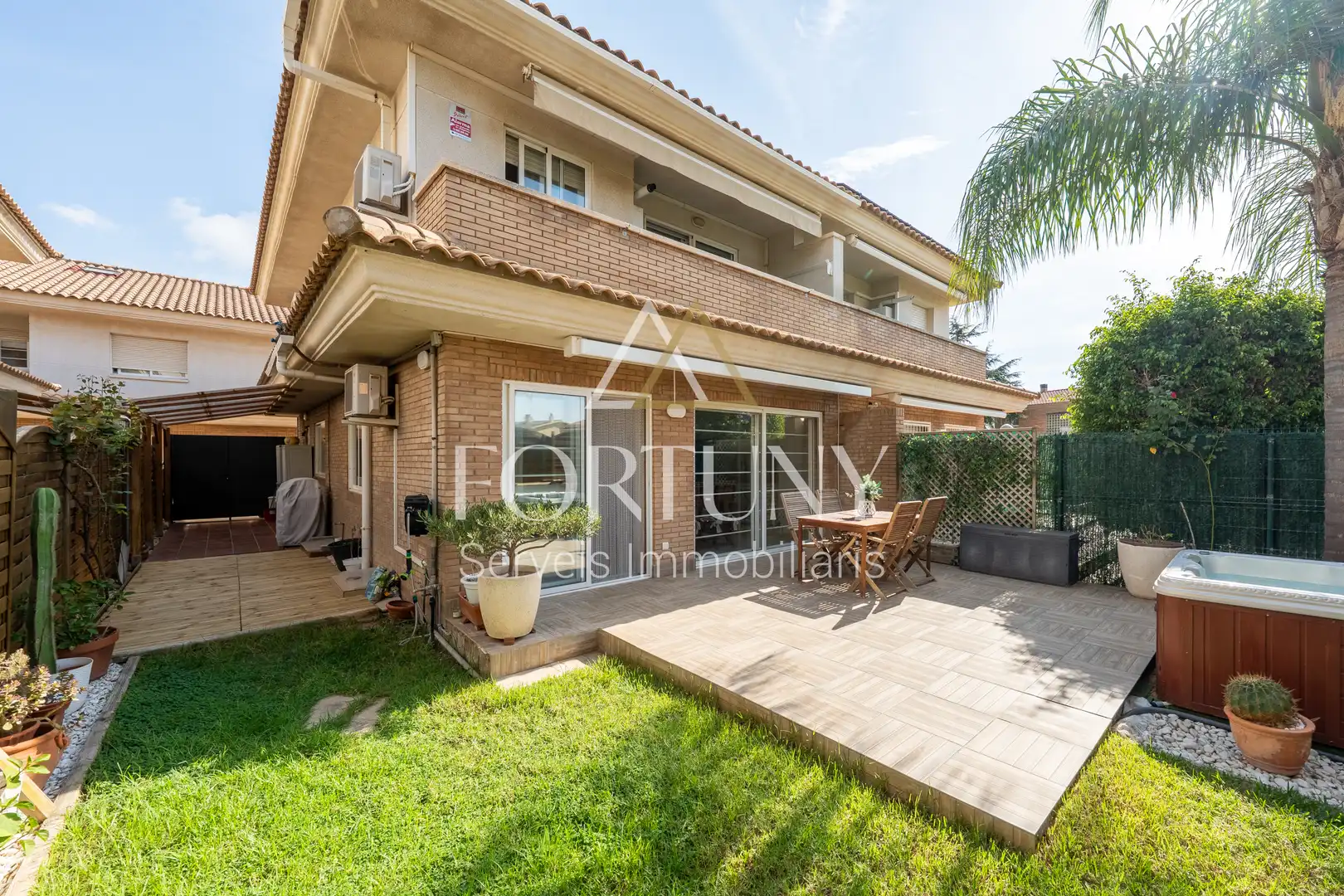 Casa con terrazza in vendita a Carrer d'Artur Martorell 7
