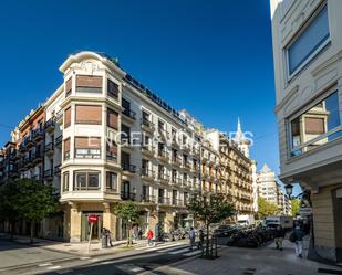 Vista exterior de Apartament en venda en Donostia - San Sebastián  amb Aire condicionat, Calefacció i Balcó